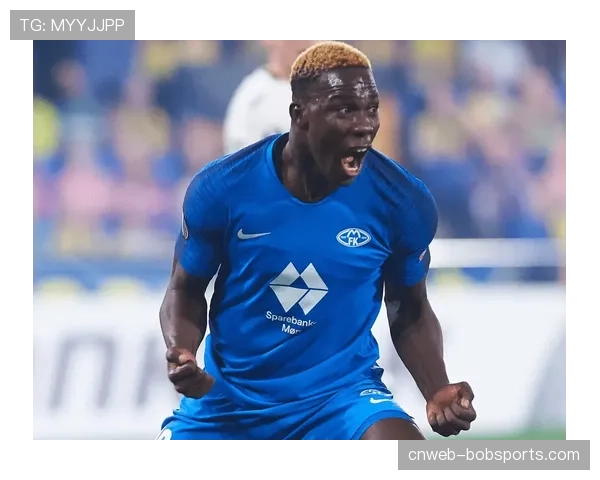 福法纳切尔西首秀3次成功封堵 出球中卫战术价值得验证